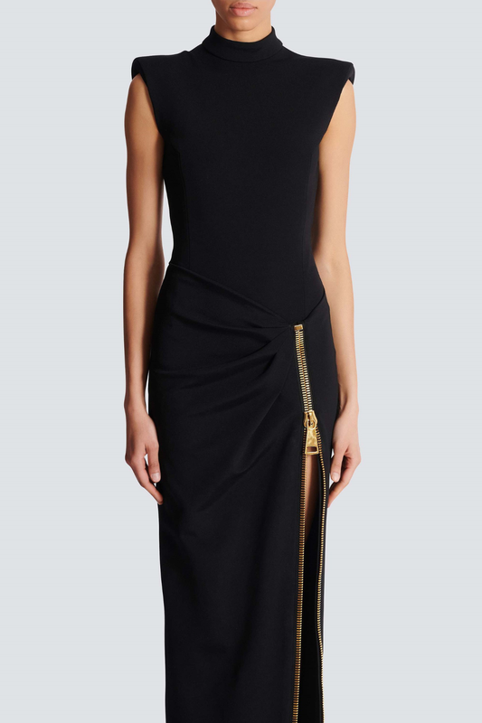 Zwarte mouwloze maxi jurk met hoge hals en split