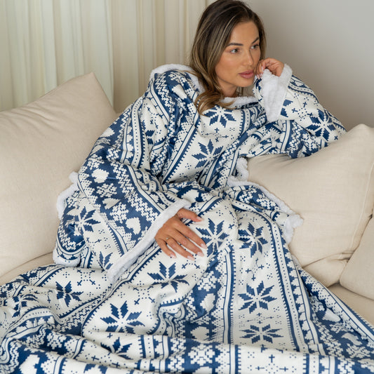 Wit-Blauwe Deken met Mouwen, Noors Patroon en Sherpa