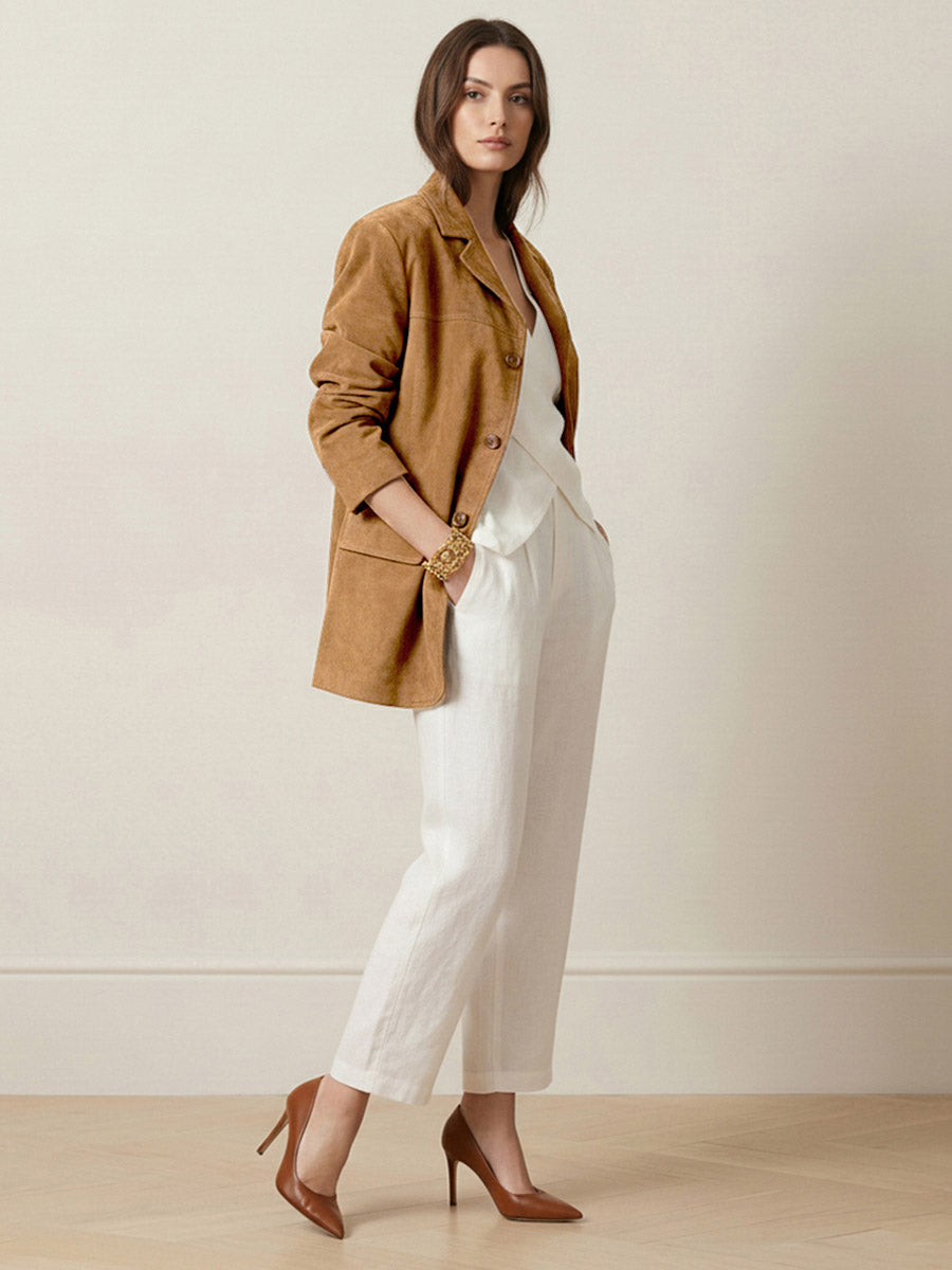 Cognackleurige damesblazer in suède look met revers en kleppenzakken