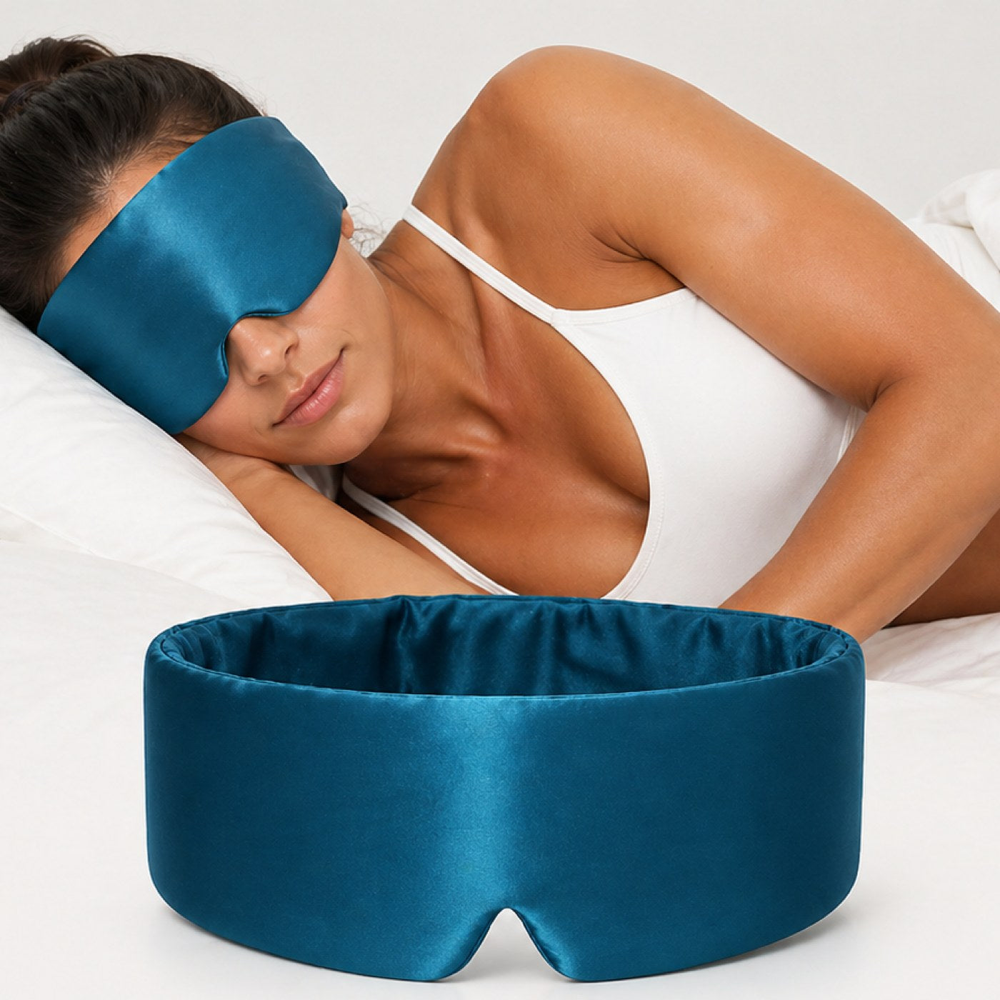 Zijden slaapmasker van moerbeizijde in azuurblauw