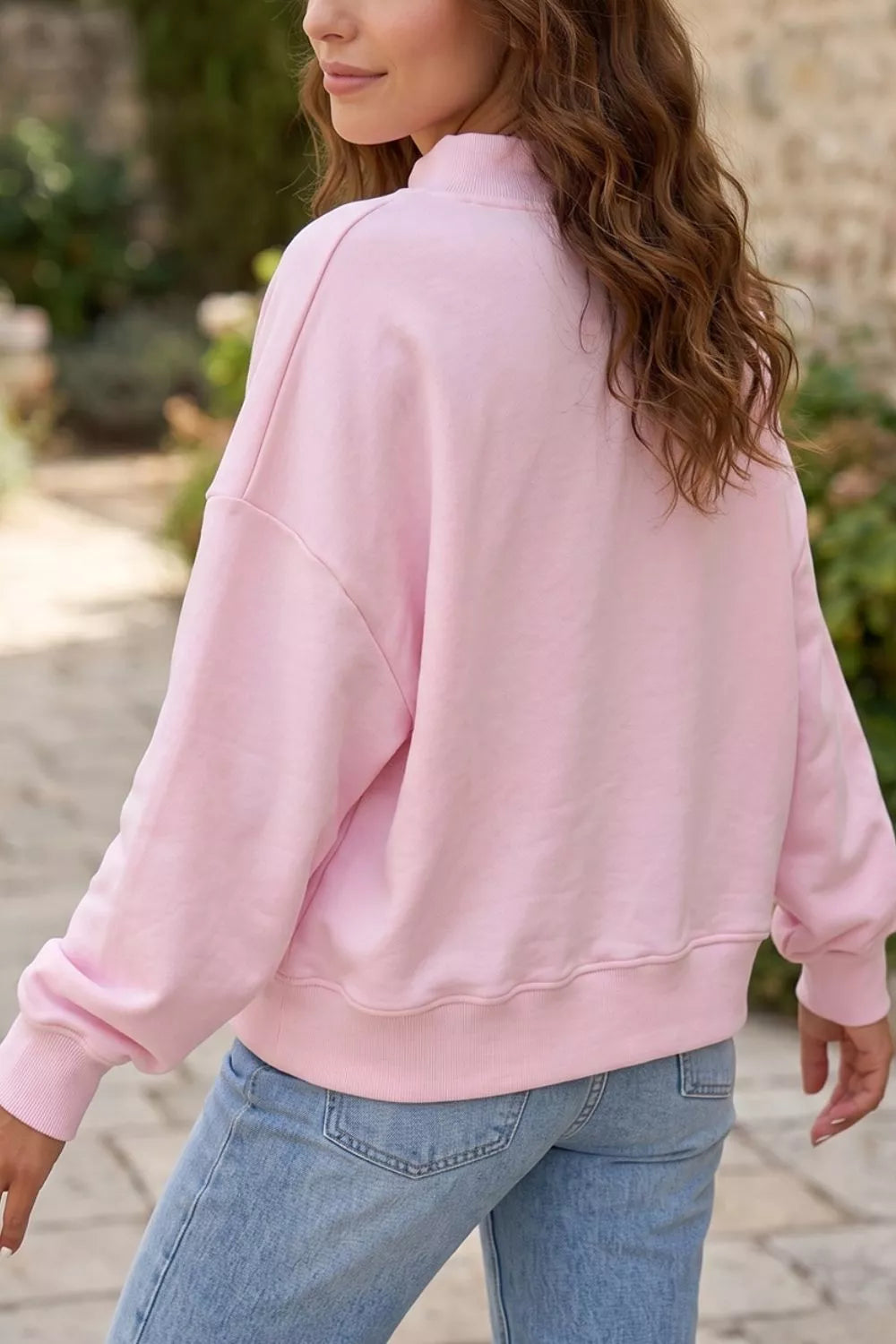 Sweater dames met borduursel - detailfoto