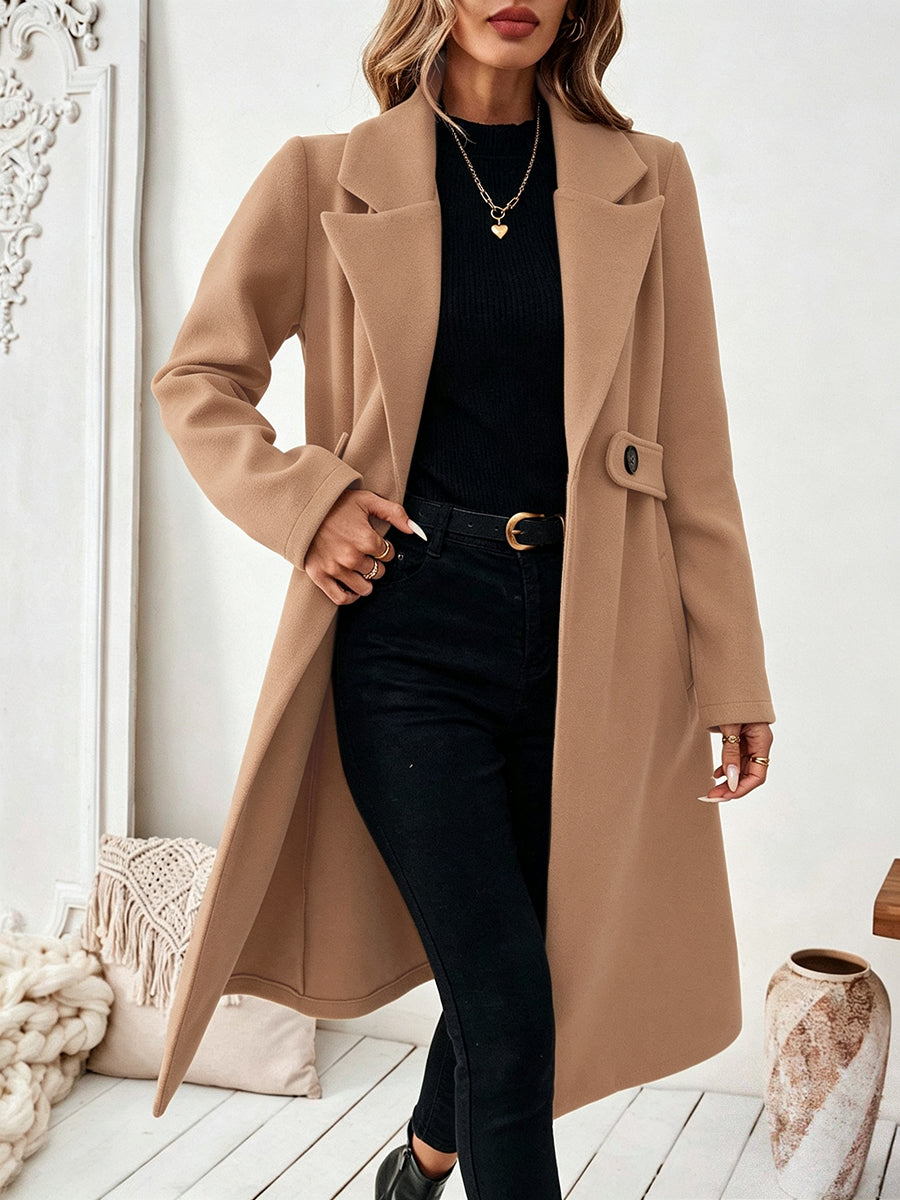 Lange mantel dames met brede revers en een knoop op de taille - camel