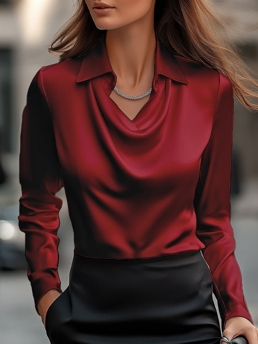 Witte Satijnen Blouse met Gedrapeerde Halslijn – Elegant, Comfortabel en Stijlvol