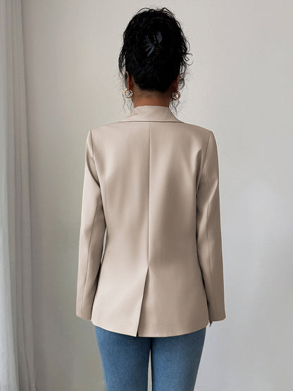 Ruimvallende blazer dames met revers en twee kleppenzakken