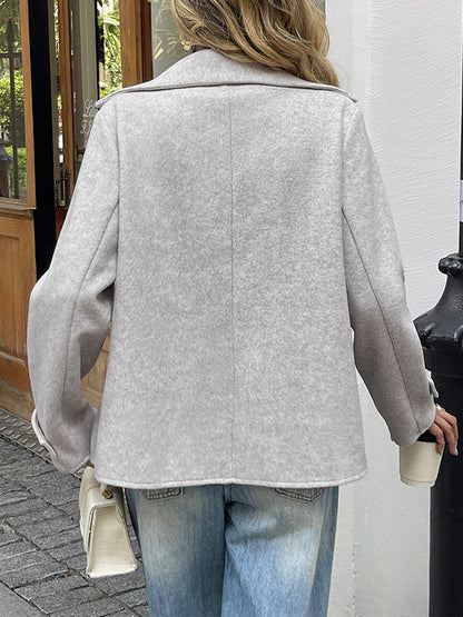 Lichtgrijs cropped damesjack in wollook met brede revers