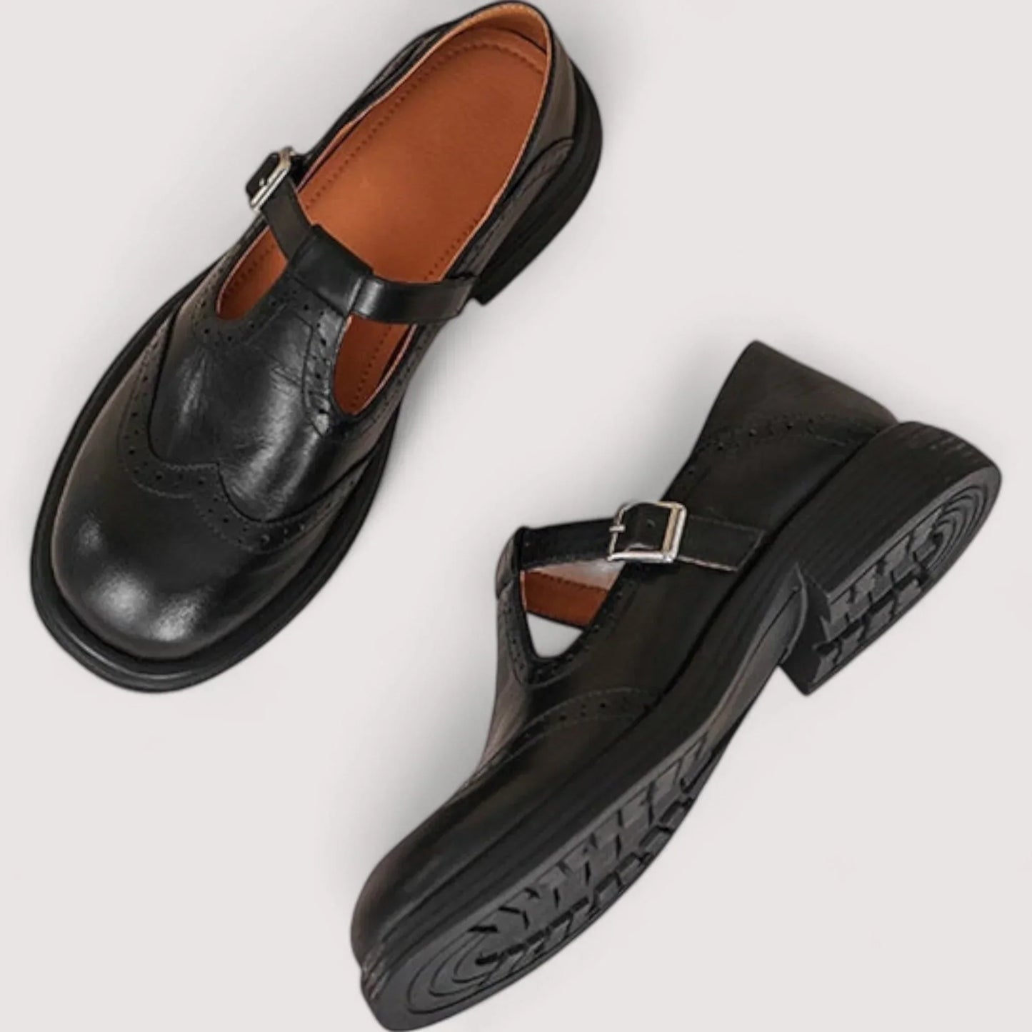 Claudia Mary Jane schoenen bruin - detail verstelbaar bandje gesp