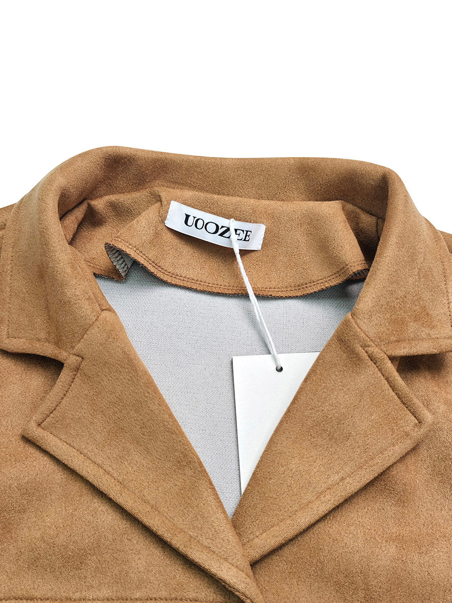 Cognackleurige damesblazer in suède look met revers en kleppenzakken