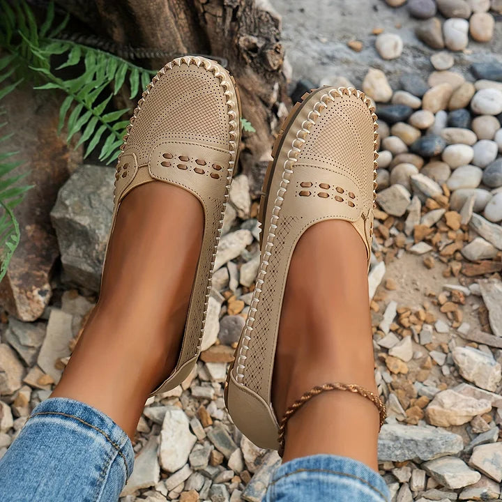 Ballerina's dames met voetsteun - beige anti-slip zool onderkant detail