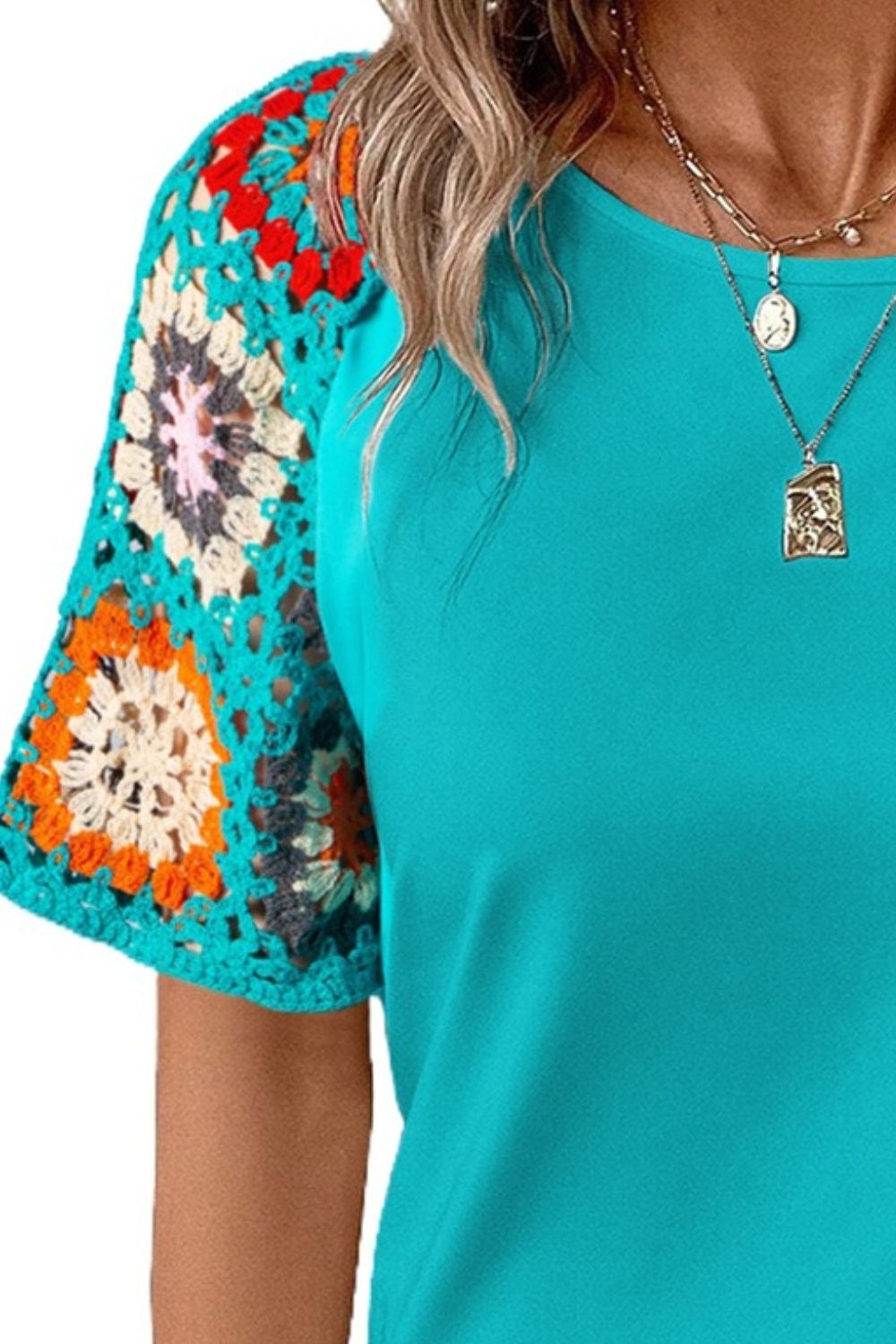 Top dames met gehaakte mouwen - detailfoto