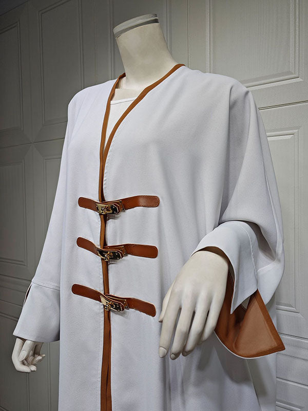 Enkellange open damesabaya met contrastbies en goudkleurige sluitingen