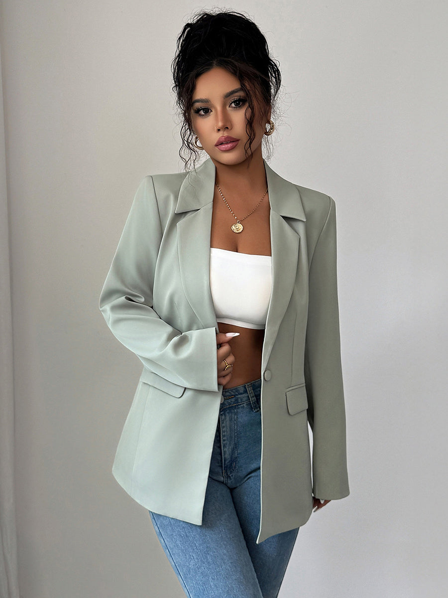Ruimvallende blazer dames met revers en twee kleppenzakken - saliegroen