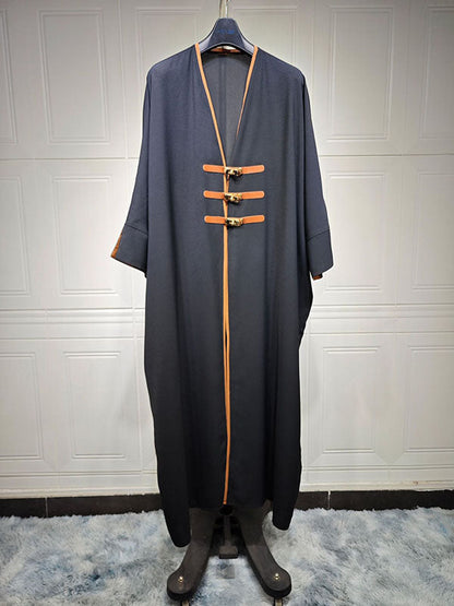 Enkellange open damesabaya met contrastbies en goudkleurige sluitingen