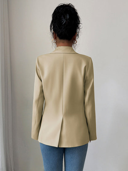 Ruimvallende blazer dames met revers en twee kleppenzakken