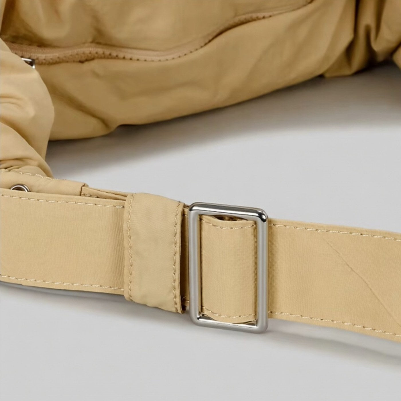 Crossbody tas gebogen model - unisex - productfoto