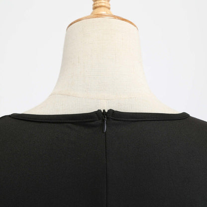 Vintage kerstjurk voor dames met geschulpte V-hals en wijde rok met kerstprint