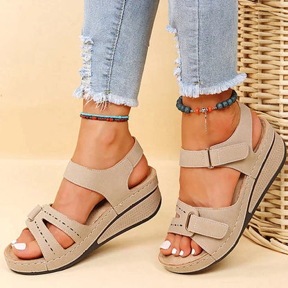 Comfort sandalen dames sleehak in beige