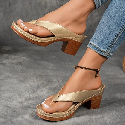 Pantoffels met voetsteun dames - bruin suède-look zijkant