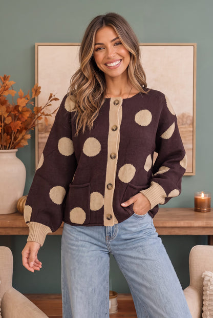 Vest dames met stippen in chocoladebruin - detailfoto
