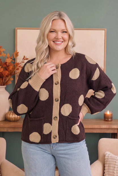 Vest dames met stippen in chocoladebruin - detailfoto