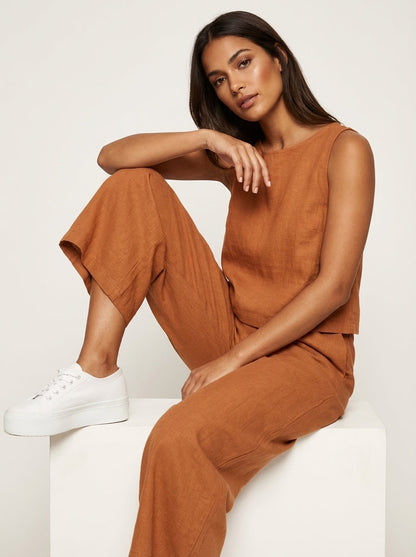 Tweedelige set dames in linnenlook met mouwloze top en wijde broek