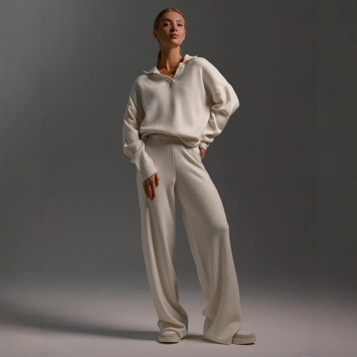 Gebreide loungeset dames met polokraag en wijde broek