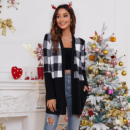 Lang open kerstvest voor dames met noorse print op het bovenstuk - zwart-wit geruit