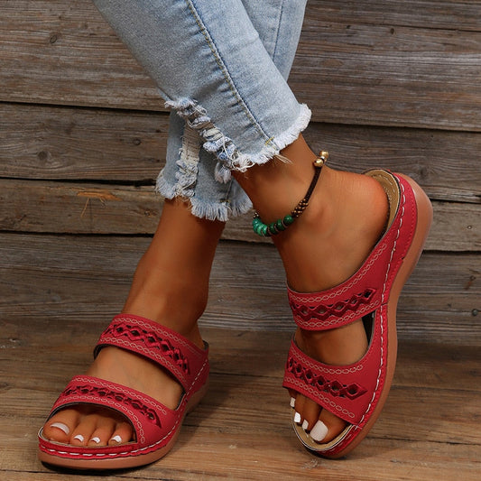 Orthopedische sandalen dames in rood met opengewerkt ruitmotief