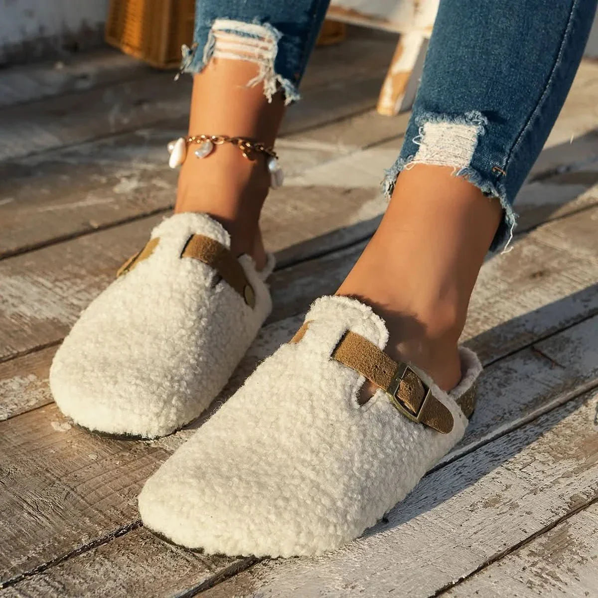 Wollen slippers – luxe winter pantoffels met dikke schapenwol en antislip zool