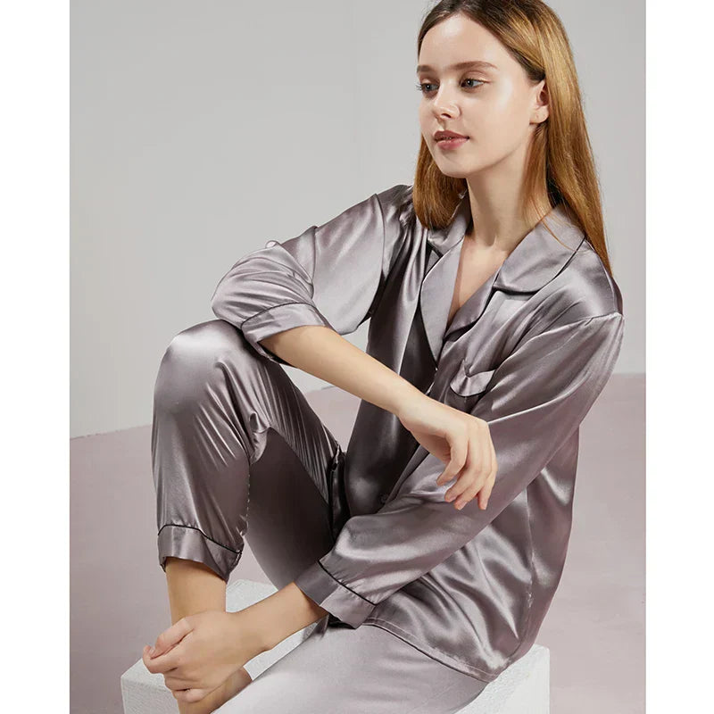 Luxe 100% Zijden Pyjama – Comfortabele Nachtmode