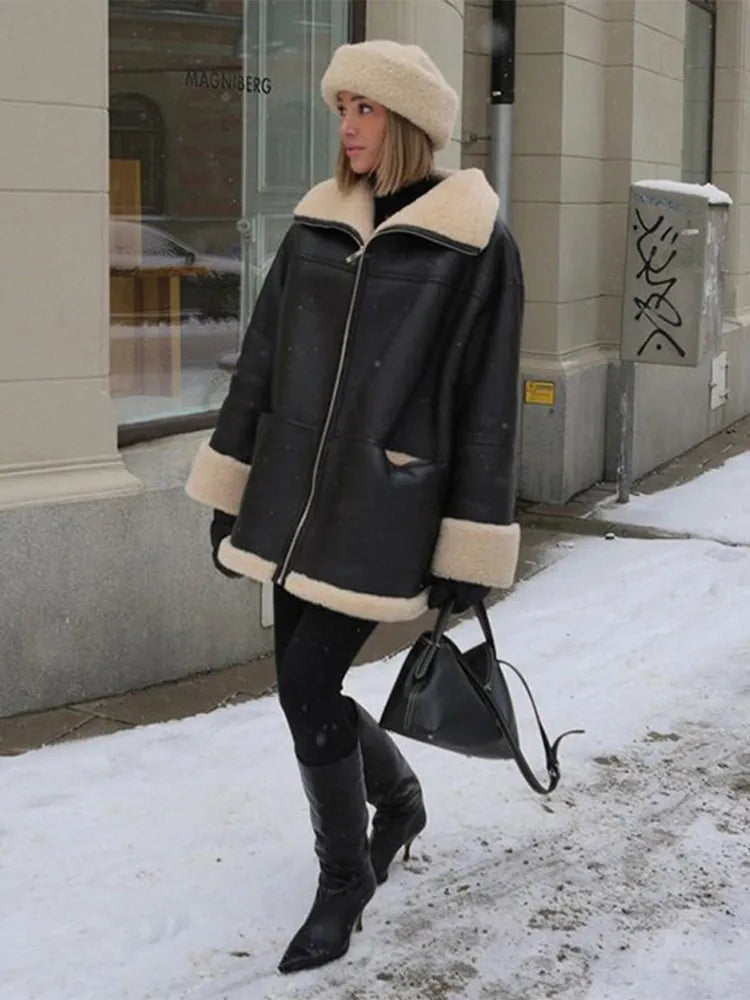 Dames Oversized Jas van Kunstleer - Warm en Stijlvol met Shearling Details