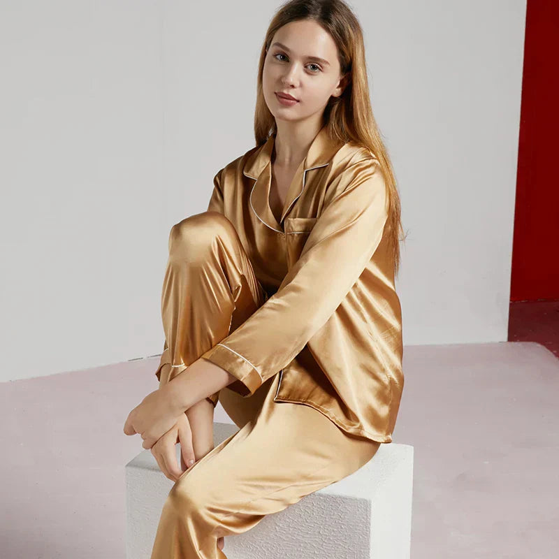 Luxe 100% Zijden Pyjama – Comfortabele Nachtmode