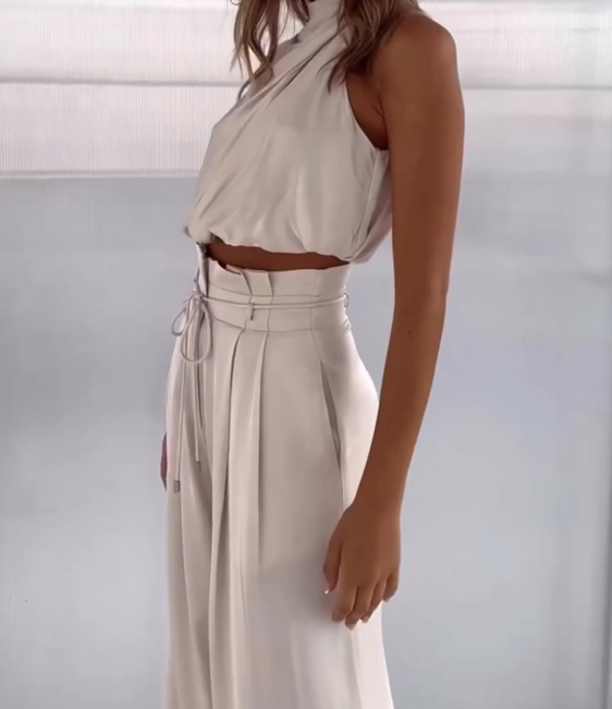 Satijnen set dames met haltertop en wijde broek