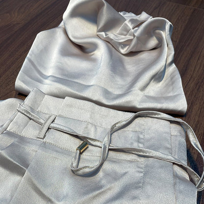 Satijnen set dames met haltertop en wijde broek