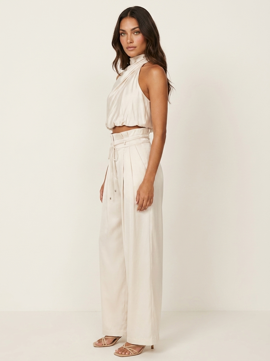 Satijnen set dames met haltertop en wijde broek