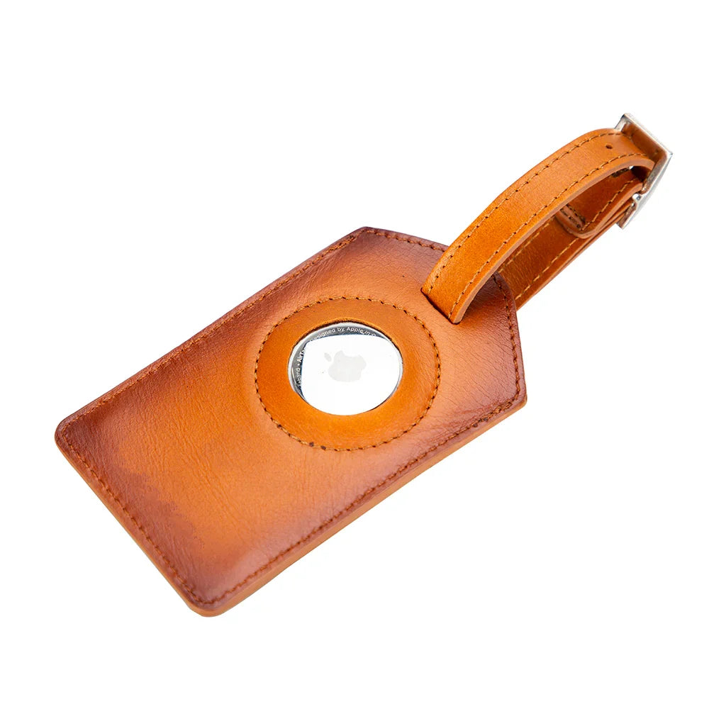 Detail van het stiksel rond de traceruitsparing van het leren bagagelabel