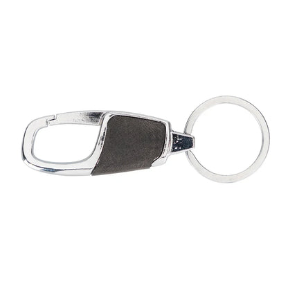 Leren sleutelhanger in houtskool met verchroomde karabijnhaak en platte ring