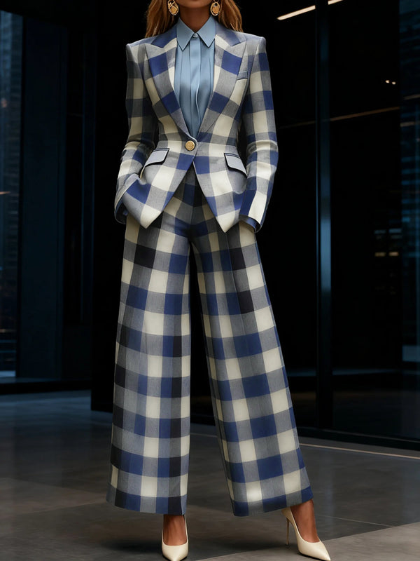 Geruite damesblazer in blauw en crème met reverskraag en kleppenzakken