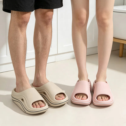 Badslippers van EVA met extra dikke zool, golvende contrastlijnen en uitsparing in de band - beeld 5