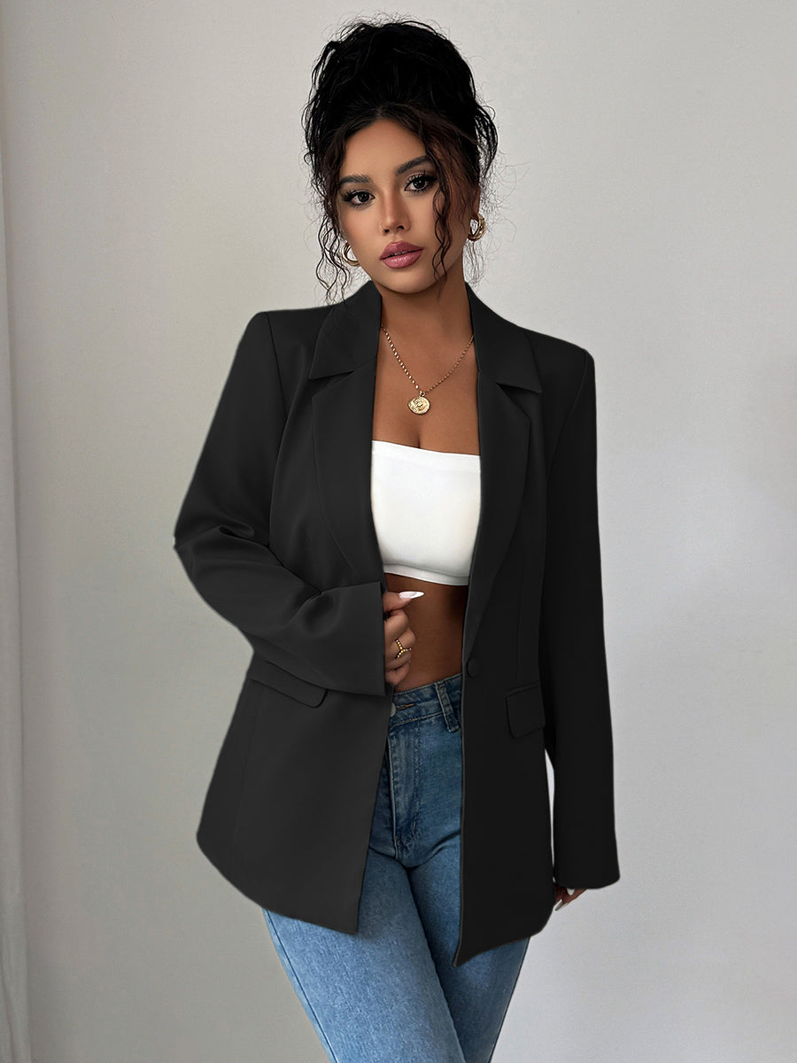 Ruimvallende blazer dames met revers en twee kleppenzakken