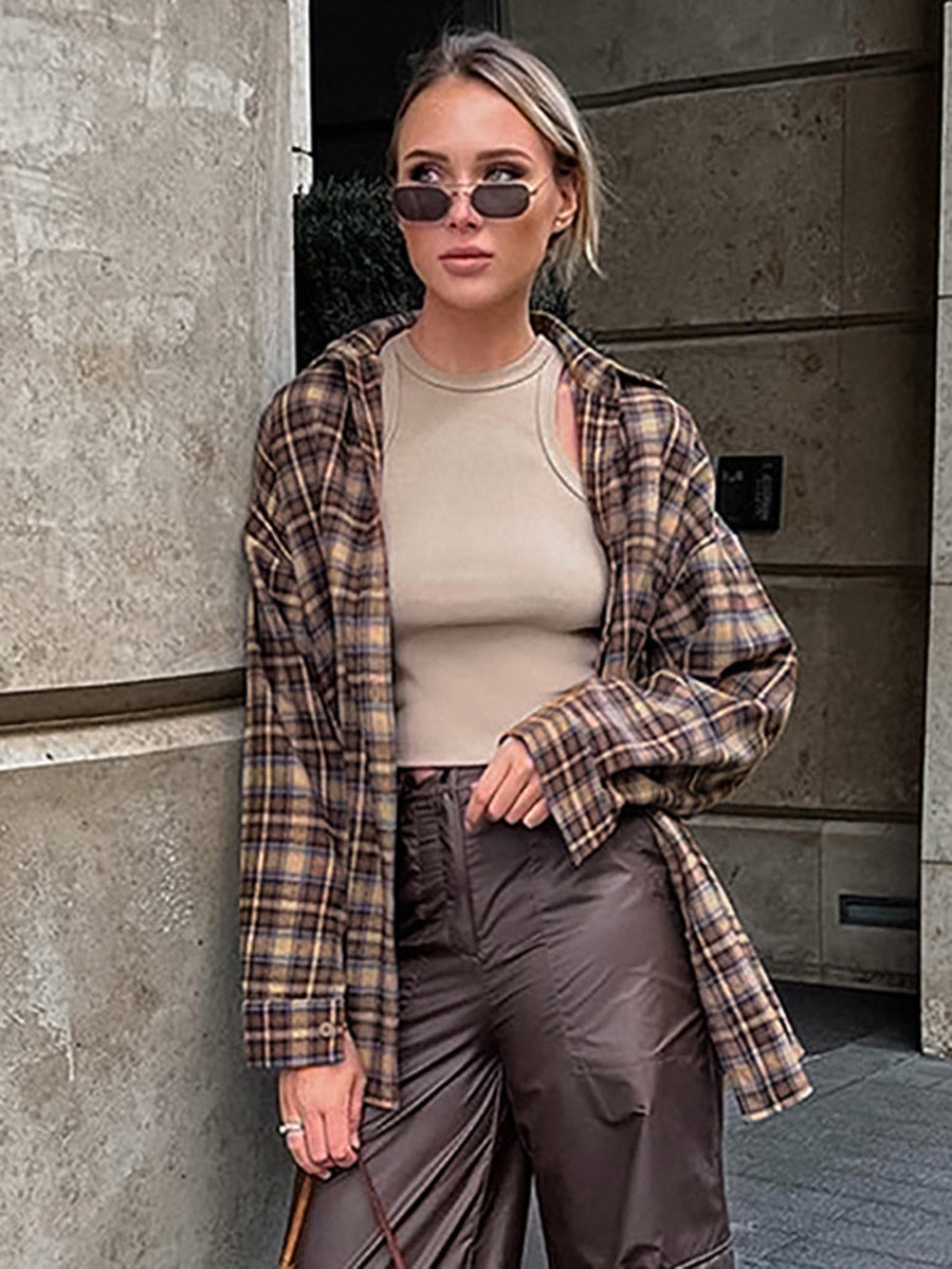Oversized bruin geruit overshirt met contrastkraag en borstzakken