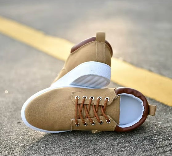 Canvas herensneakers met witte rubberen zool, bruine veters en hielstuk in leerlook - beeld 8