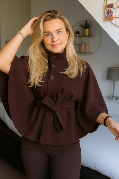 Capejas voor dames met hoge kraag en strikceintuur