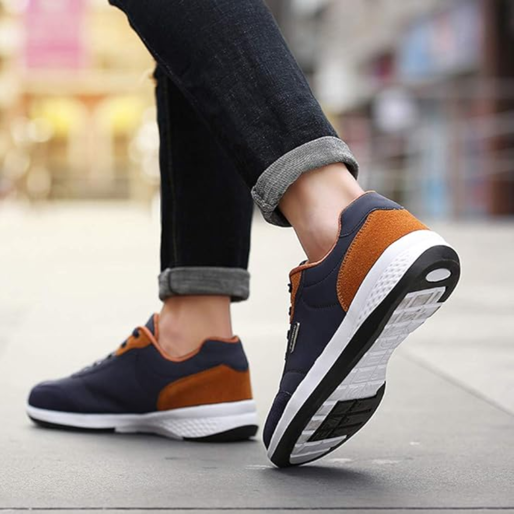 Casual herensneakers in leerlook met contrasterend hielstuk