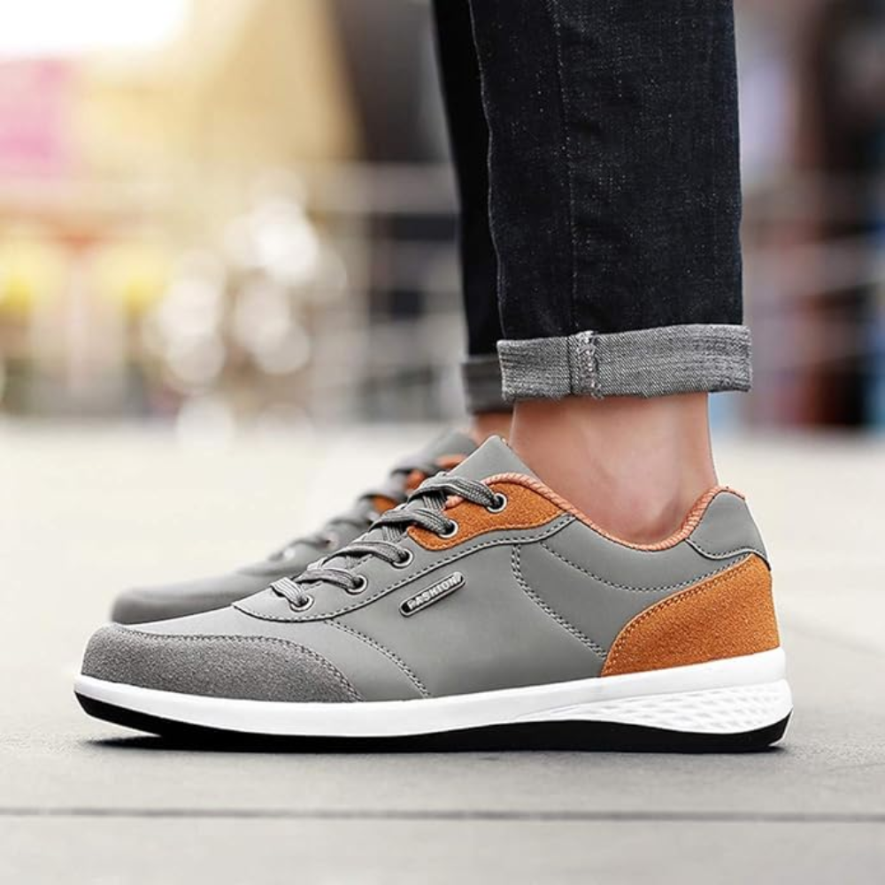 Casual herensneakers in leerlook met contrasterend hielstuk