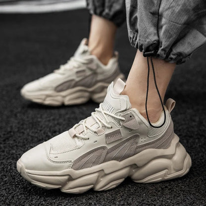 Chunky herensneakers met mesh, panelen in leerlook en suède look en dikke gelaagde zool - beeld 5