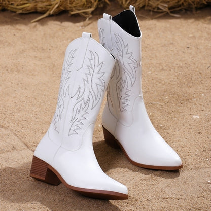 Cowboylaarzen voor dames met westernborduursel, puntneus en blokhak - wit