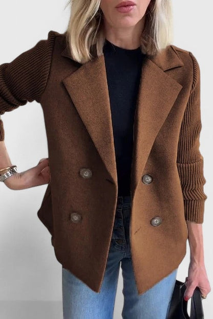 Damesblazer met dubbele knooprij en gebreide mouwen - roestbruin