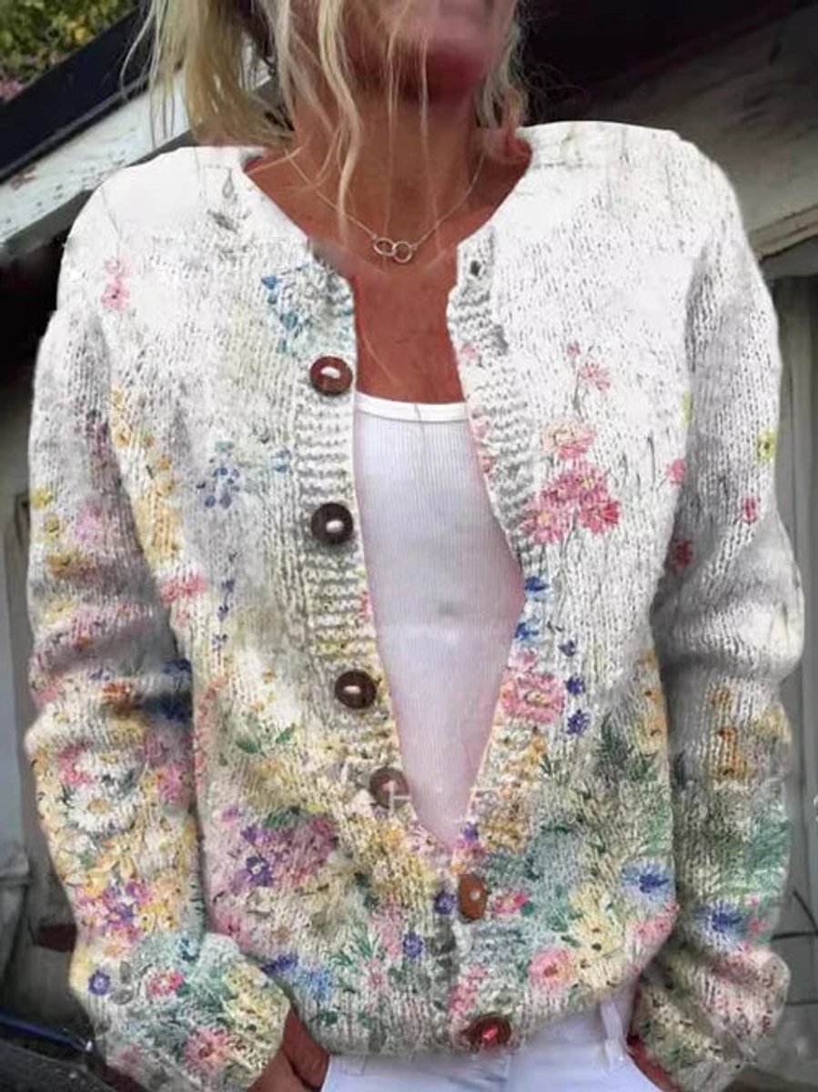 Gebreid damesvest met print, ronde hals en bruine knopen - wit met veldbloemen