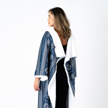 Blauwe Deken met Mouwen, Noors Patroon en Sherpa