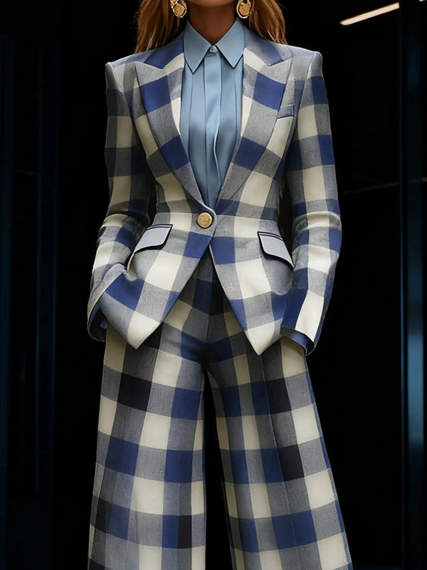 Geruite damesblazer in blauw en crème met reverskraag en kleppenzakken